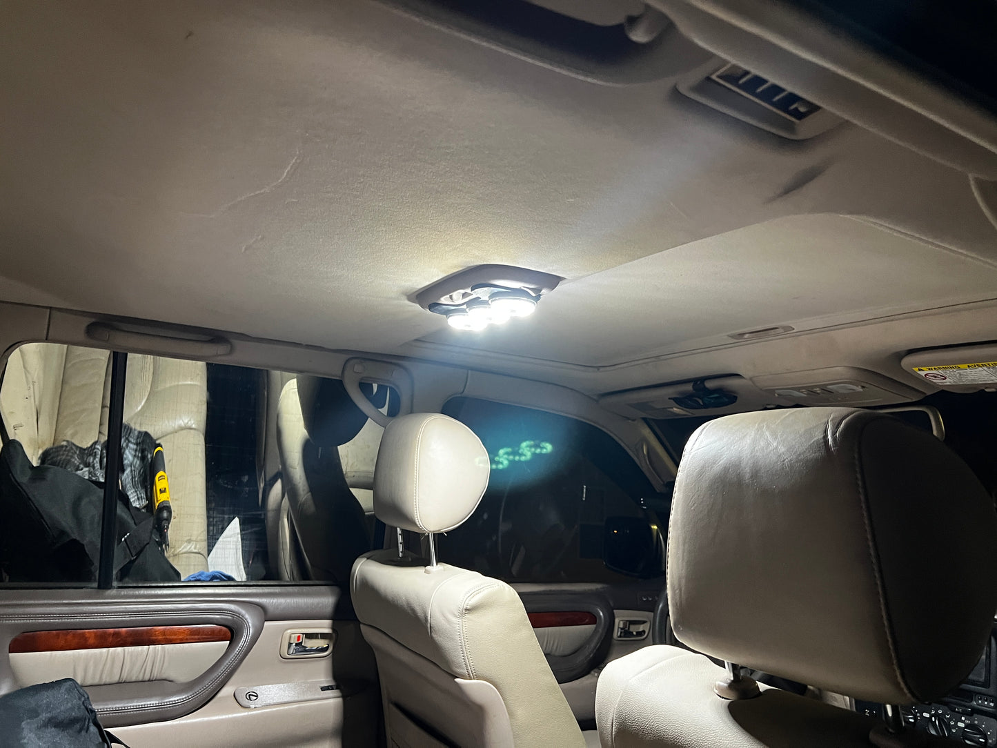 100 Series Second Row Cyclone Dome Light