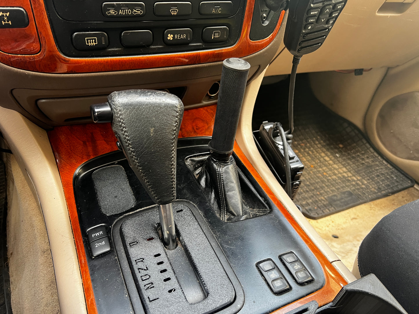 Toyota MTB Grip T-Case Shifter